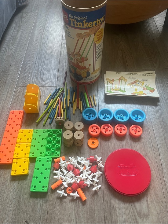Playskool Other - The Original Classic Playskool Tinkertoy Building Set - Multicolor